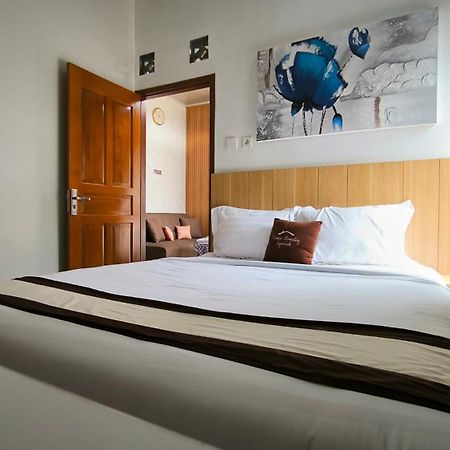 Premier Homestay Syariah Kalasan Exterior foto